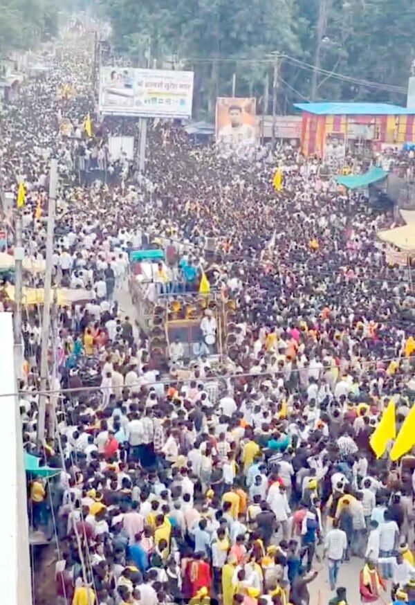 आदिवासियों के जनसैलाब ने