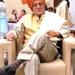 दुनिया से विदा हुए राजनीति के