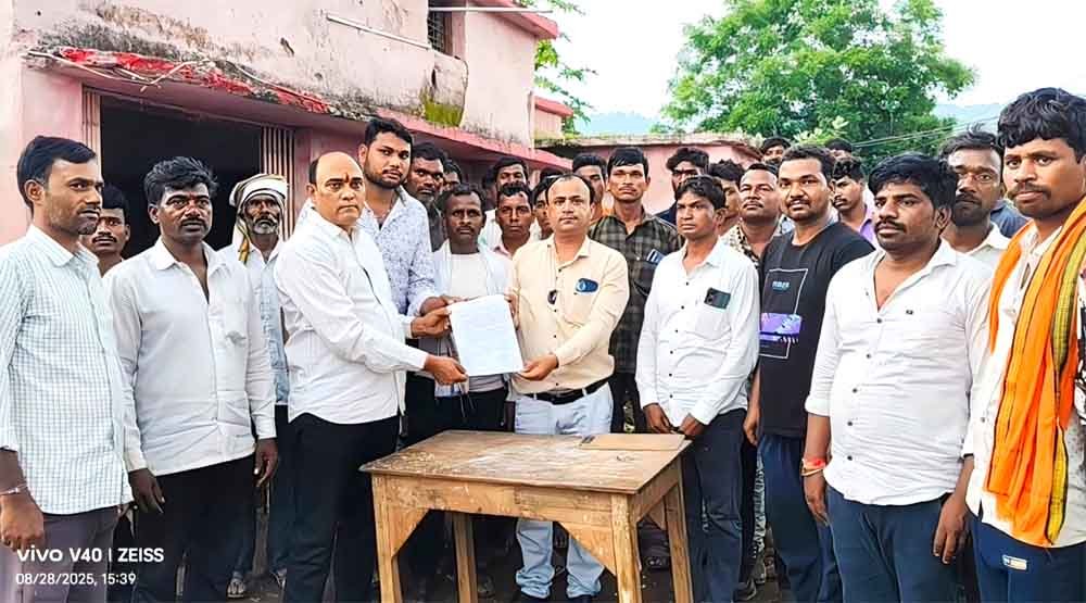 समय से विद्यालय नहीं