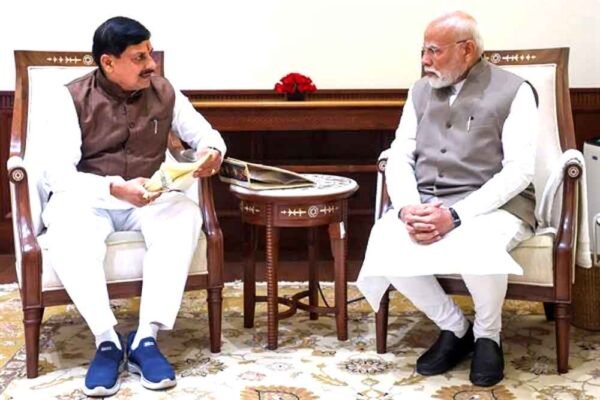 प्रधानमंत्री मोदी से मिले मुख्यमंत्री मोहन