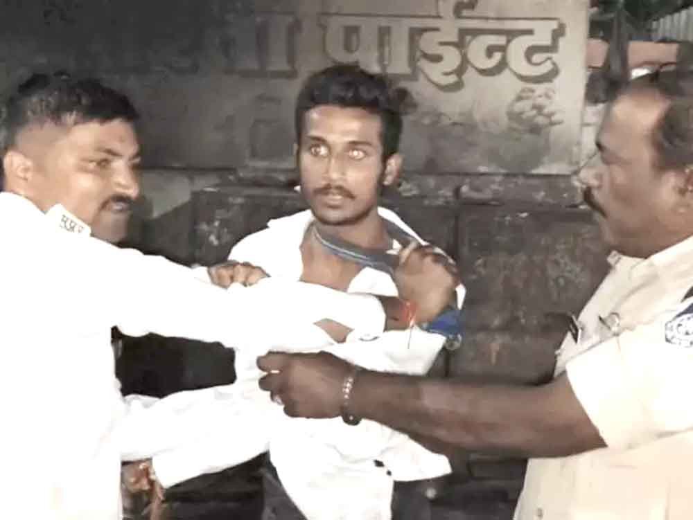 बस स्टैंड पर चाकूबाजी, कुख्यात बदमाश