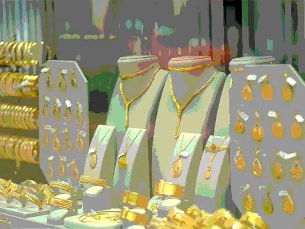 सोने-चांदी के दाम गिरे, भोपाल में 24 कैरेट