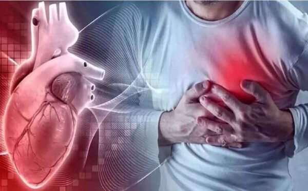 गर्म कमरे में पंखा चलाना बढ़ा सकता है