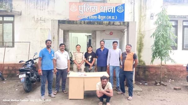 मंदिर से 4 सौ नाग