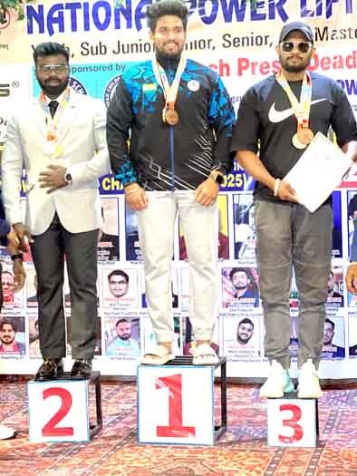 आरडी पब्लिक स्कूल के शिक्षक ने राष्ट्रीय