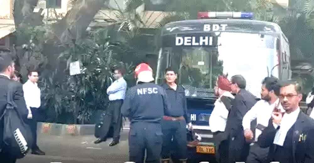 दिल्ली-एचसी के बाद बॉम्बे हाईकोर्ट