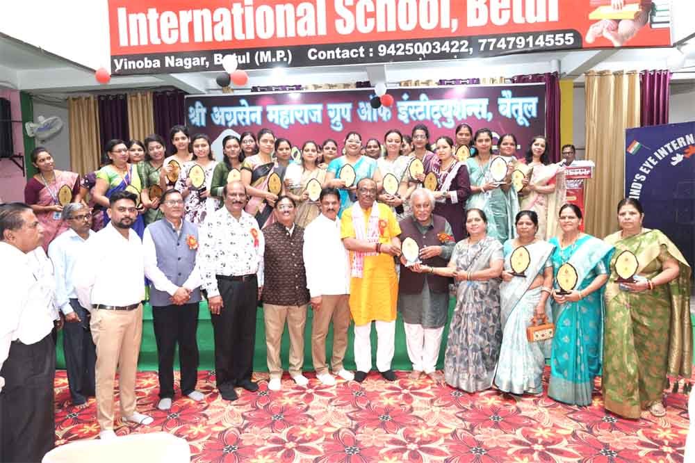 शिक्षकों के मार्गदर्शन में देश प्रगति