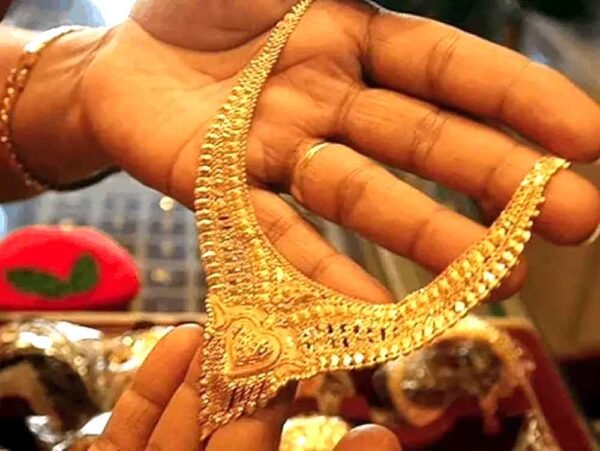 सोने-चांदी के दाम रिकॉर्ड स्तर पर, 16