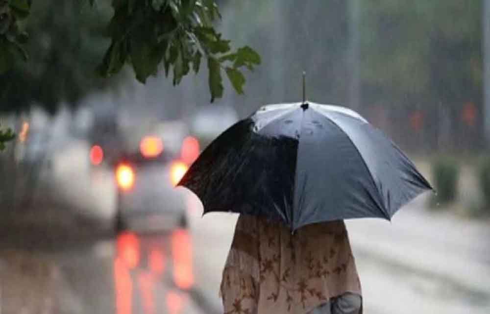 मध्य प्रदेश में कई जिलों में बारिश, कहीं