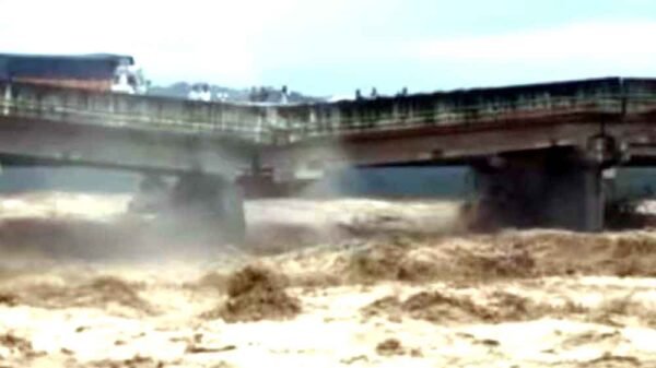 मध्य प्रदेश में भारी बारिश और बांधों के