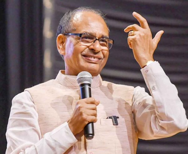 पीएम मोदी के जन्मदिन से पहले शिवराज