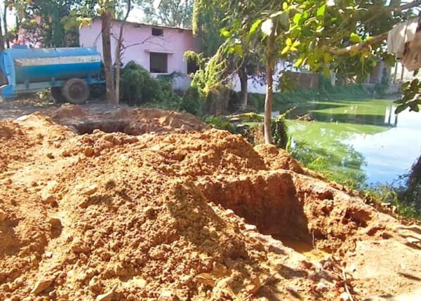 नपा ने नजूल के तालाब मद की भूमि