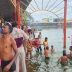 चंद्र ग्रहण के बाद ताप्ती तट पर उमड़ी