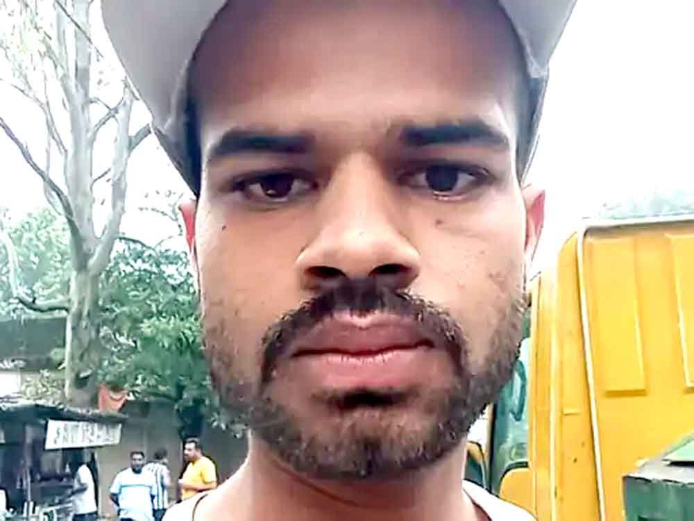 कचरा गाड़ी के हेल्पर का शव मिला