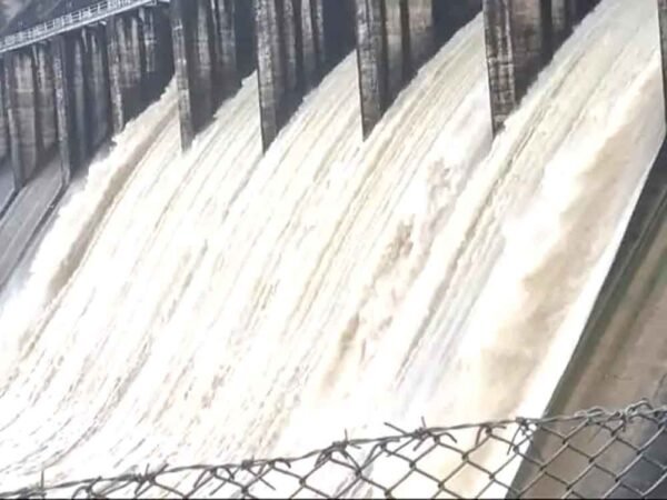 नर्मदापुरम में बारिश का दौर जारी