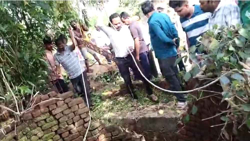 महिला का शव कुएं में मिला,