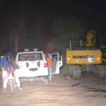 अवैध खनन पर कार्रवाई — तीन डंपर