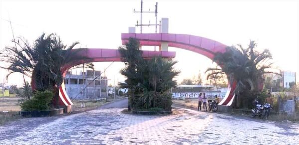 ड्रीम लेंड सिटी कालोनाइजर