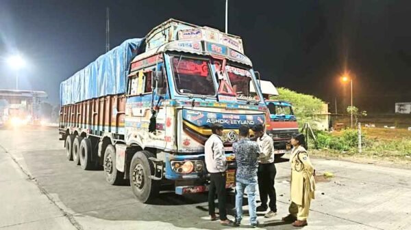 बिना मंडी शुल्क के महाराष्ट्र जा