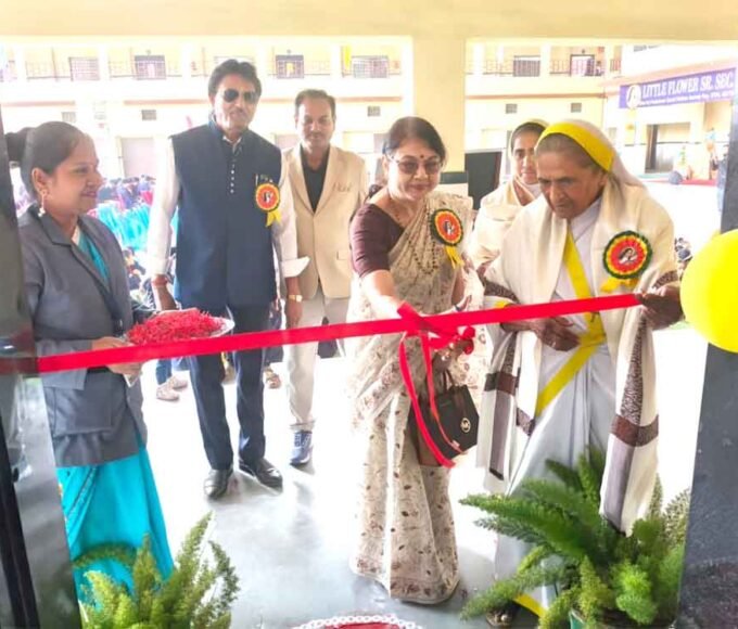 विद्यार्थी भाग्यशाली हैं जिन्हें ऐसे शिक्षक