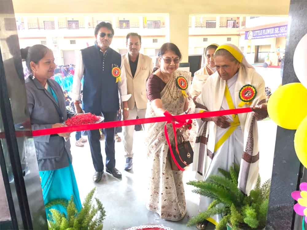 विद्यार्थी भाग्यशाली हैं जिन्हें ऐसे शिक्षक