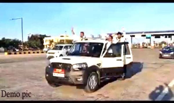 नपाध्यक्ष की स्कॉर्पियो