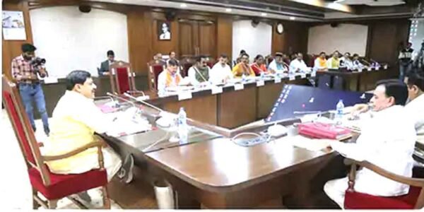 जातियों को साधने सामाजिक बोर्ड