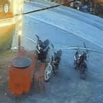 स्कूल बस की टक्कर से किसान गंभीर