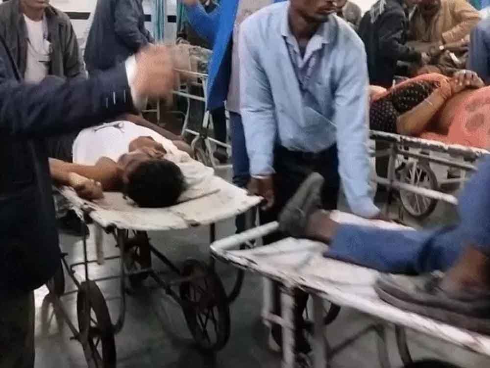 रिसॉर्ट में खाना खाने के बाद