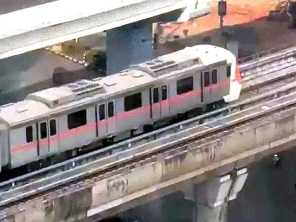 भोपाल में पहली बार मेट्रो का कमर्शियल रन,