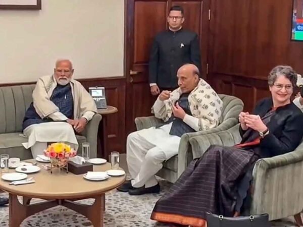 ‘चाय पे चर्चा’ से बदले सियासी संकेत: