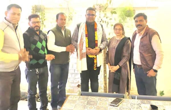 दीपेश मेहता का किया