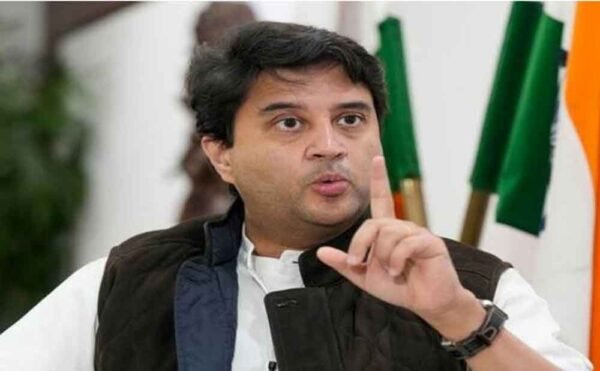 सीएम बनने के सवाल पर बोले सिंधिया—