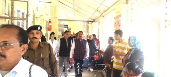 मध्य रेलवे के महाप्रबंधक ने किया