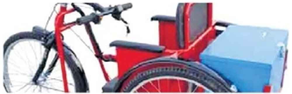 बैटरी चालित ट्राईसाइकिल में