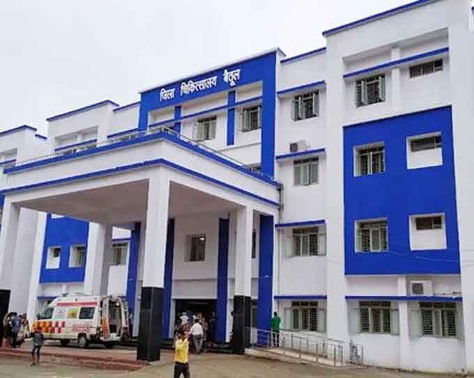 नए डॉक्टर आ नहीं