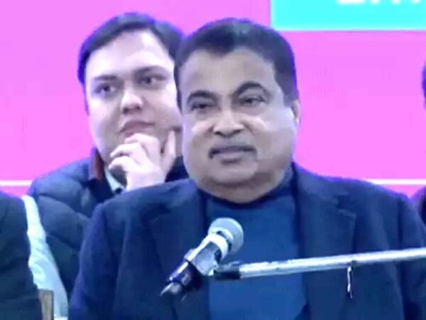 नितिन गडकरी बोले—पुराने जनरेशन