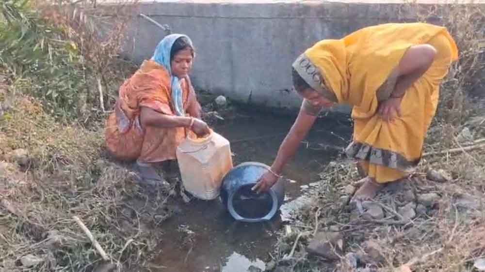 नल-जल योजना ठप, दूषित नहर का