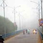 कड़ाके की ठंड और घने कोहरे से