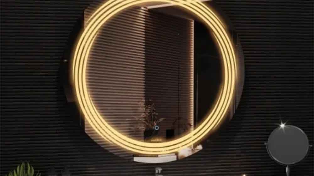 बाथरूम में शीशा लगाते समय