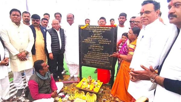 गांवों को जोडक़र बैतूल को बनाएंगे