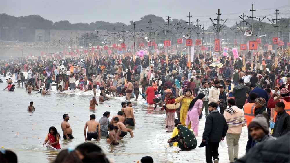 वसंत पंचमी पर प्रयागराज में आस्था का