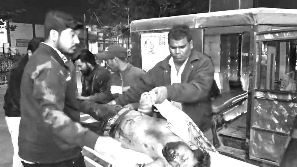 पुरानी रंजिश को लेकर चाकूबाजी में