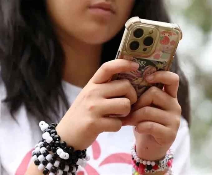 सरकार बच्चों को सोशल मीडिया से