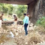 पिता-पुत्र ने मिलकर उतारा था युवक