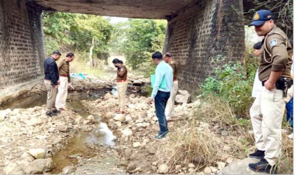 पिता-पुत्र ने मिलकर उतारा था युवक