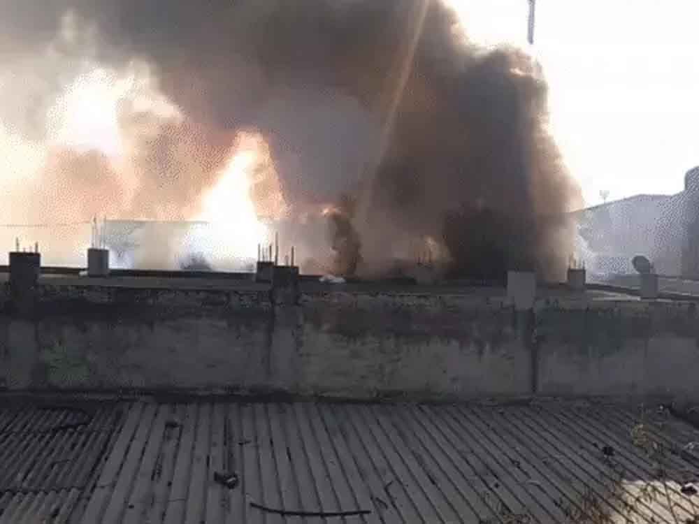 केमिकल-पटाखा फैक्ट्री में भीषण