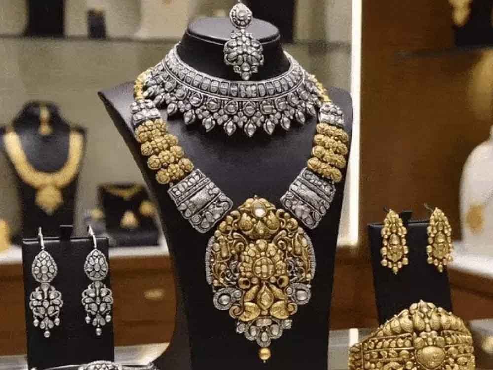 सोना-चांदी में बड़ी गिरावट, 2 दिन की