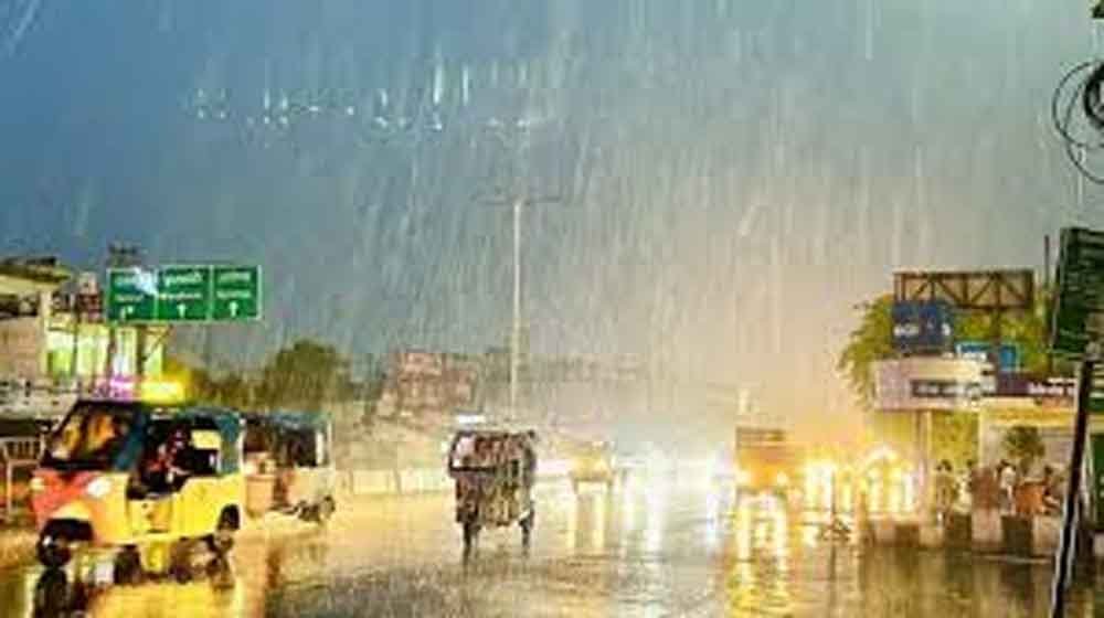 कई जिलों में तेज धूप, कहीं आंधी