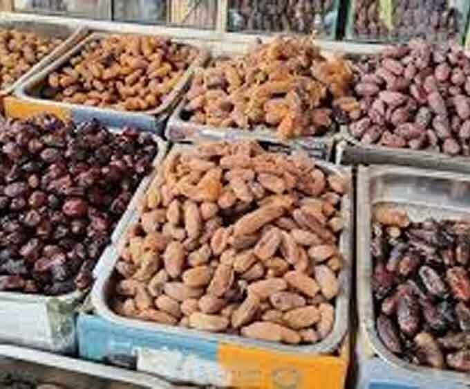 बुरहानपुर में सजा खजूर बाजार, ₹120 से